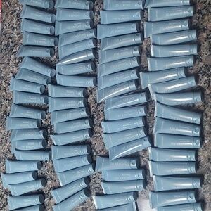 New Jose Eber lot of 40 travel size each 1.0 Oz shower gel royale rose spa